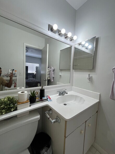 Building Photo - 2300 N Commerce Pkwy