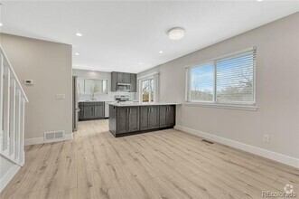 Building Photo - 9169 Rimrock Ct