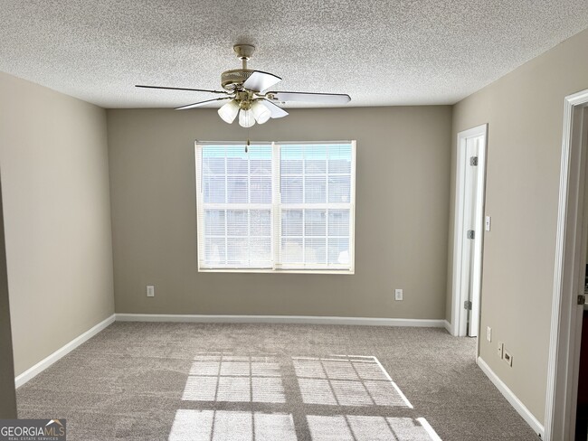 Building Photo - 8330 Oakley Cir