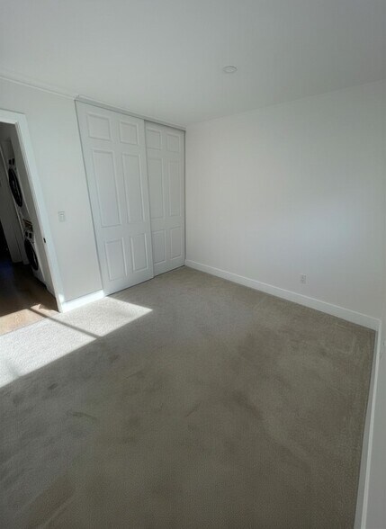 Building Photo - 1411 Casa Buena Dr