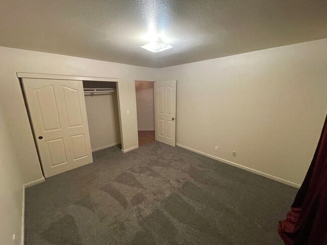 Building Photo - Magalia 3 bedroom 2 bath home, attached garage, low maintenance yard, california room