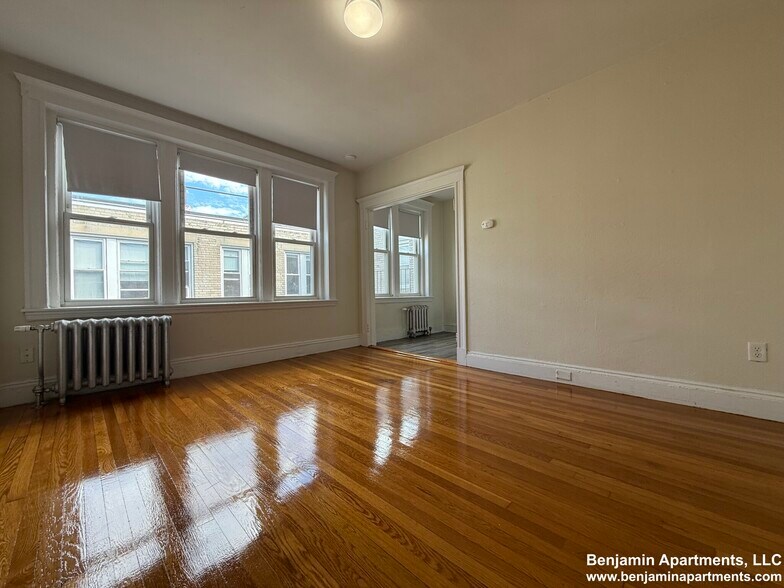 Building Photo - 1161 Boylston St