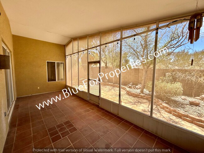 Building Photo - 9035 N Silver Moon Way