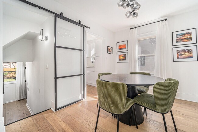 Building Photo - 1007 Mohawk Ave