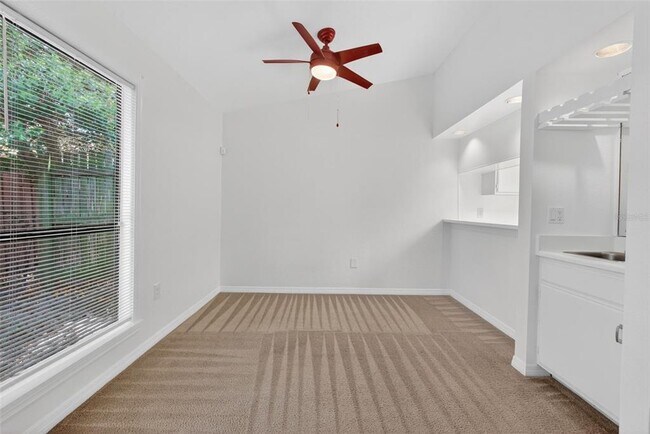 Building Photo - 625 Trinidad Ct