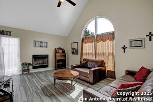Building Photo - 2135 Blueridge Dr