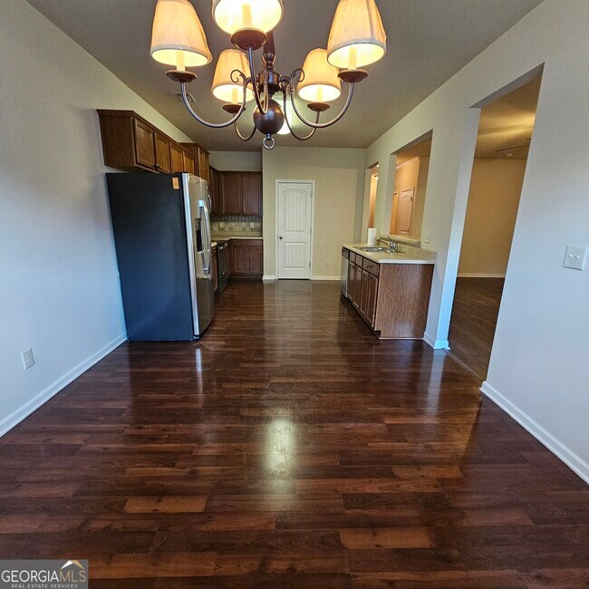 Building Photo - 413 Fern Bay Dr SW