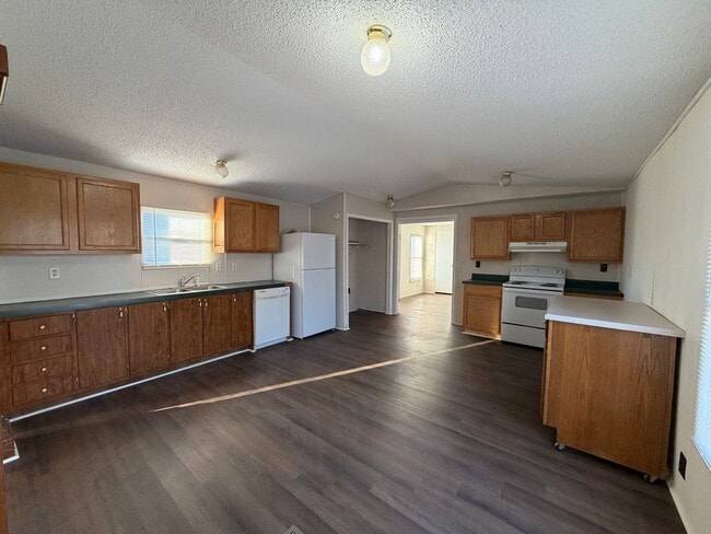 Building Photo - 951 N Bucks Pocket Rd SE