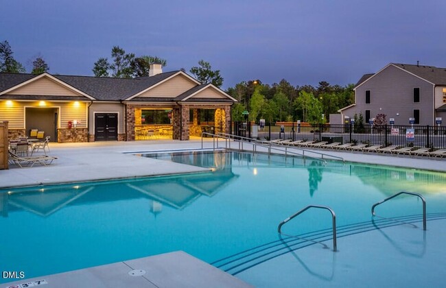 Building Photo - 313 Brier Crossings Loop