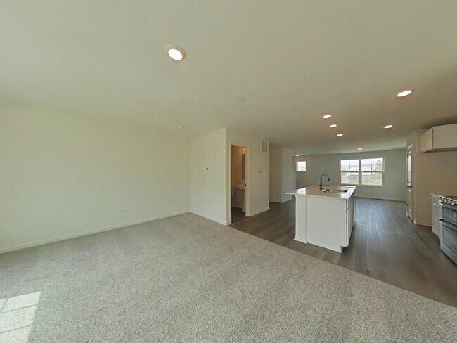 Building Photo - 334 Basin Ct