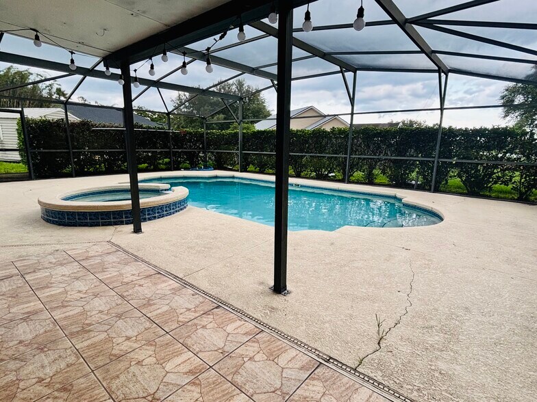 Building Photo - 4813 Fort Lee Ct