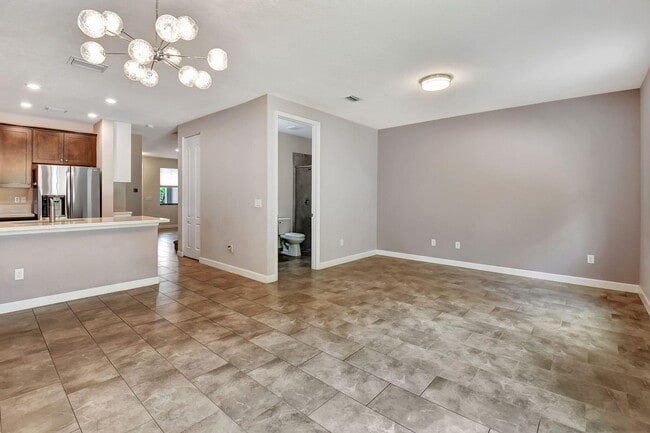 Building Photo - 12994 Anthorne Ln