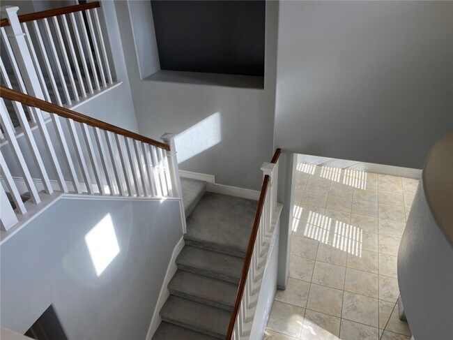 Building Photo - 34093 Lady Fern Ct