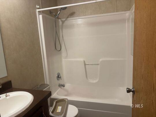 Building Photo - 18 Lea Ln