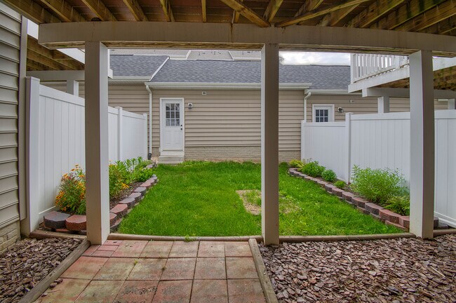Building Photo - 2704 Egret Way