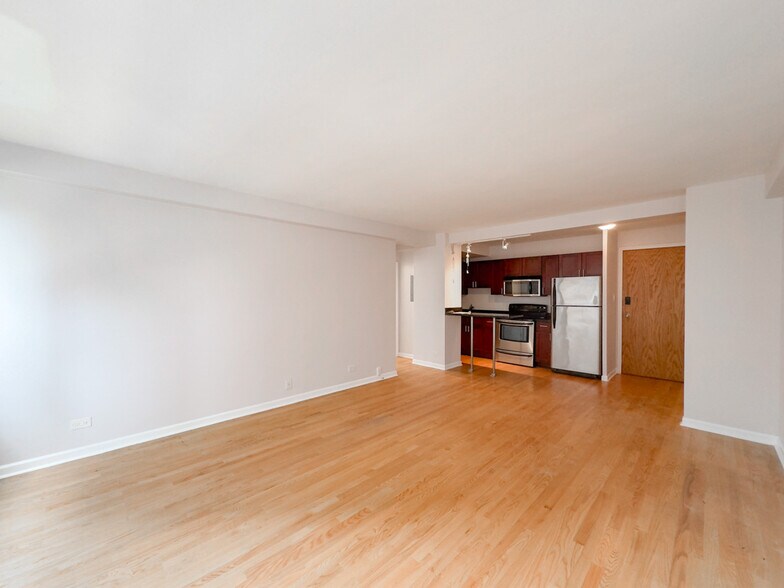 Building Photo - 4180 N Marine Dr