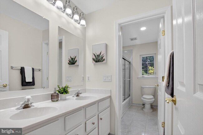 Building Photo - 14040 Natia Manor Dr
