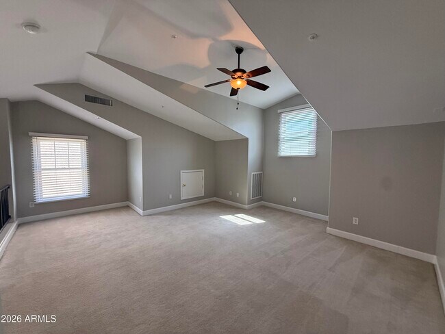 Building Photo - 1298 S Owl Dr