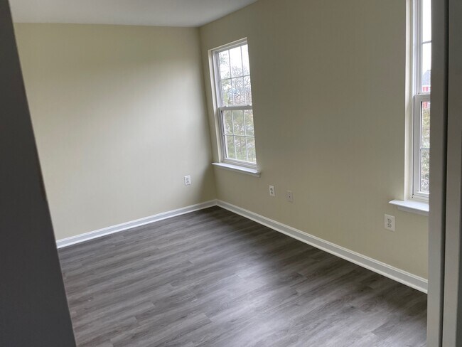 Building Photo - 14369 Newbern Loop