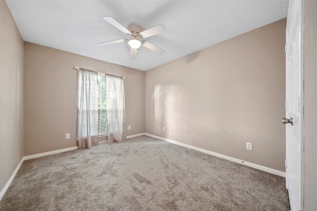 Building Photo - 6903 Summer Bridge Ln