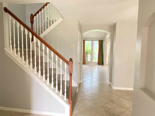 Building Photo - 4223 Fieldview Ct