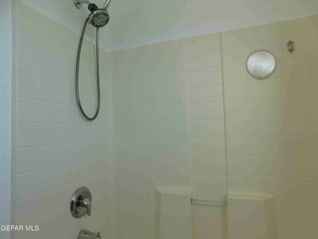 Building Photo - 14024 Tierra Halcon Dr