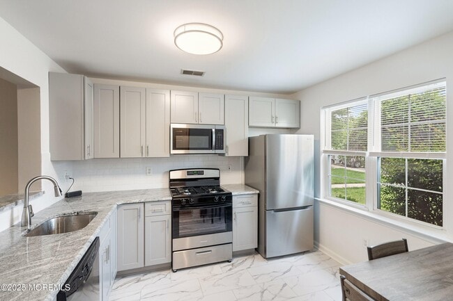 Building Photo - 119 Sandpiper Ln