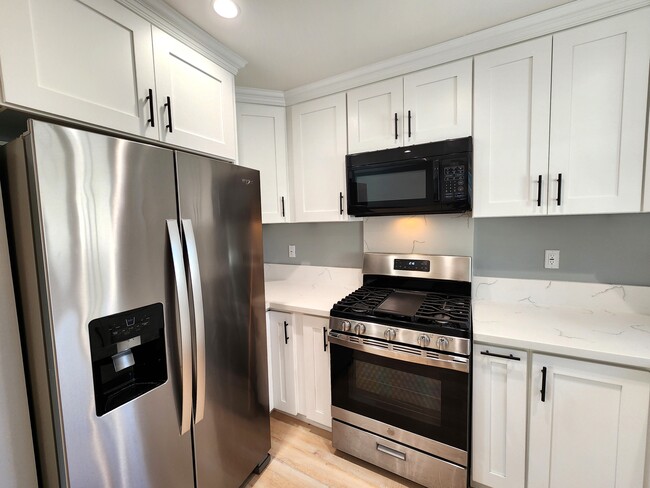 ADU - 13863 Burton St