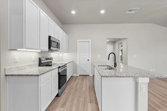 Building Photo - Perfect 4 bedroom 2 bath Home in South Lubbock