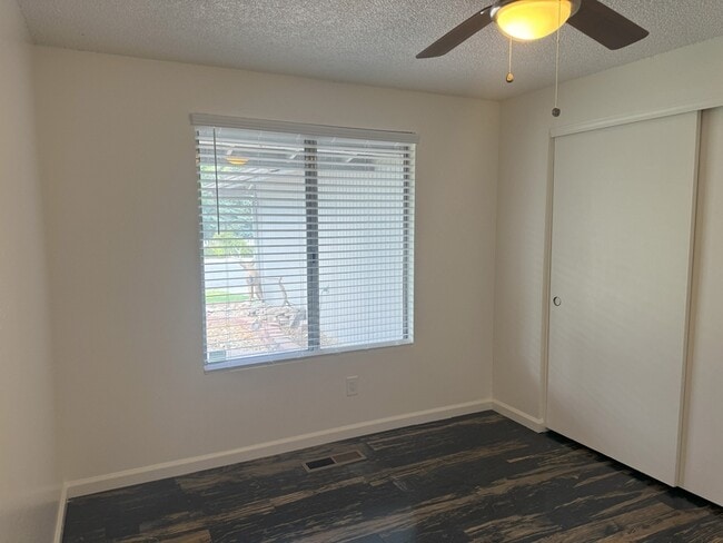 Building Photo - 2460 Brookside Way