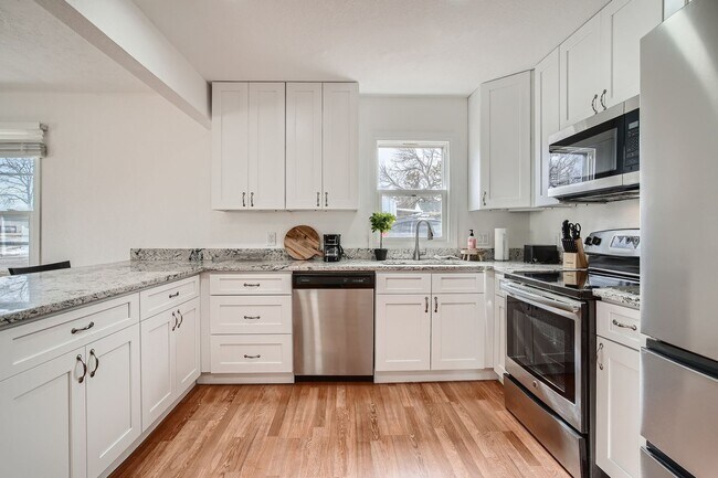 Building Photo - Wheat Ridge Gem with Convenient Access to Denver & the Foothills