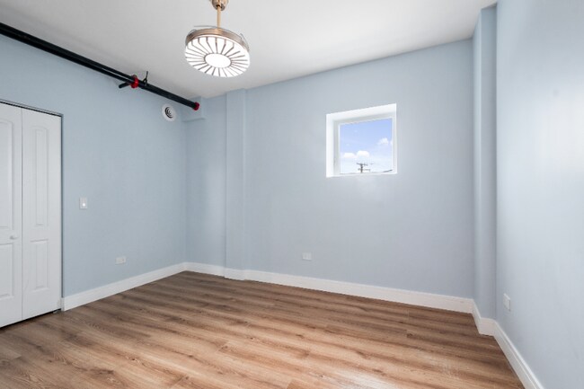 Building Photo - 9865 W Roosevelt Rd