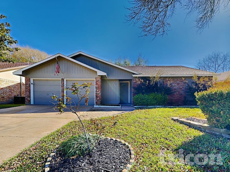 Primary Photo - 2214 Townhall Ln