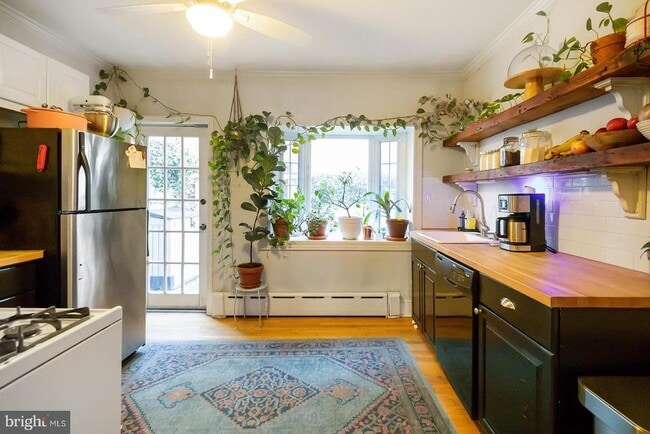 Building Photo - 516 Kauffman St