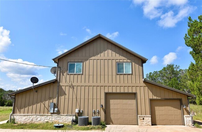 Building Photo - 112 Ridge Harbor Dr