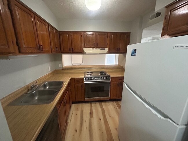 Building Photo - 3609 Juneau Rd