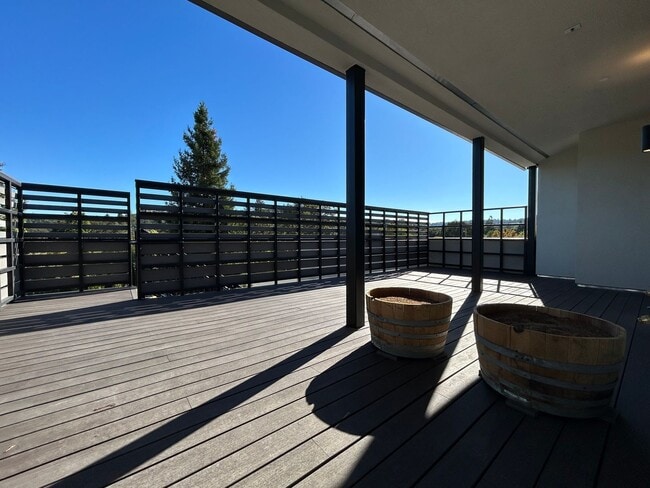 Building Photo - Welcome to Lafayette Penthouse Living! Special Holiday Promotion - 2 weeks of FREE RENT!!!!!