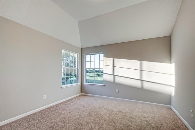 Building Photo - 24118 Bay Hill Blvd