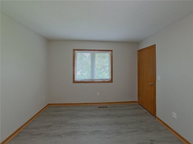 Building Photo - 739 Ashley Dr