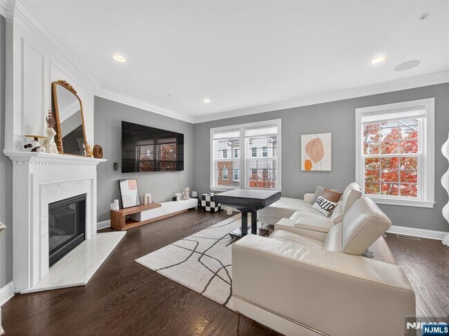 Building Photo - 4 Wesmont Drive