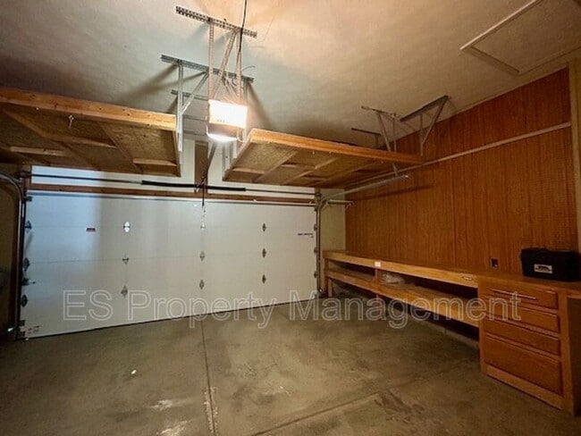 Building Photo - 18258 Benton Oak Dr