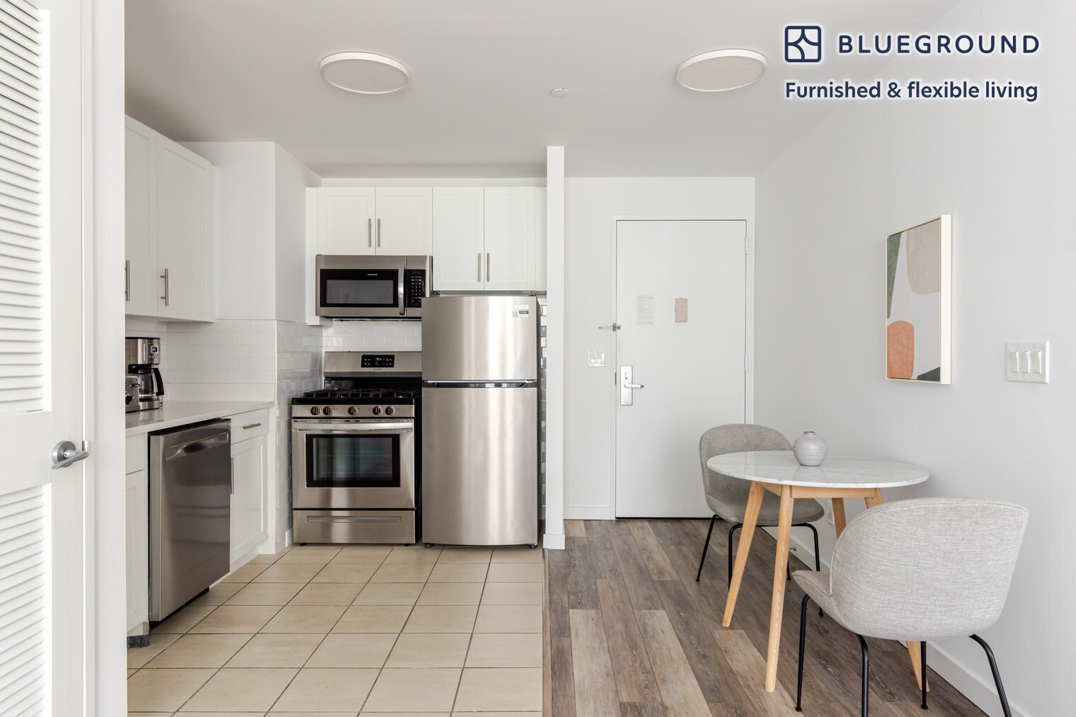 Building Photo - 556 3rd Ave