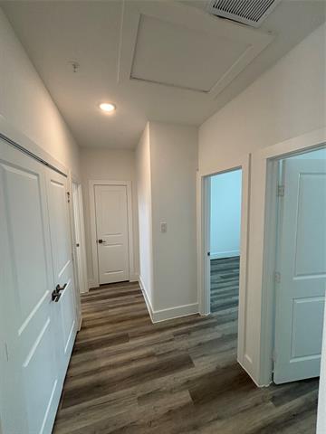 Building Photo - 1544 Creekside Dr