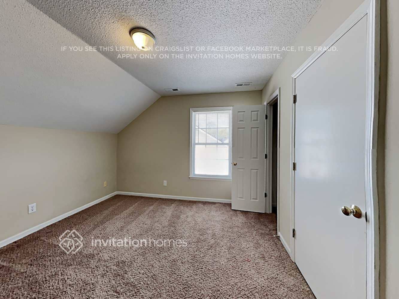 Building Photo - 2004 Pineton Ct