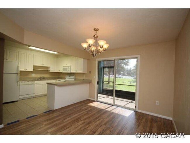 Building Photo - 501 SW 75th St