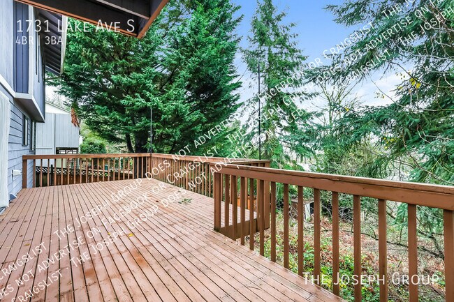 Building Photo - 1731 Lake Ave S