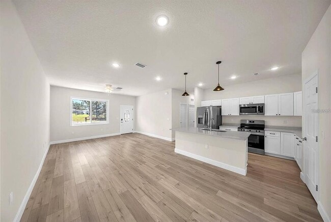 Building Photo - 15062 SW 63rd Ct