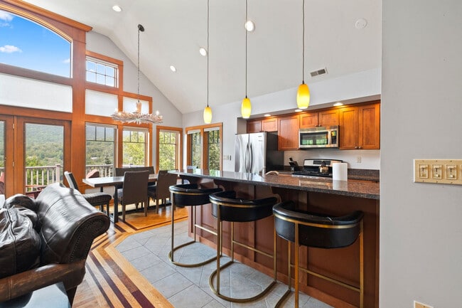 Building Photo - 196 Black Mountain Rd