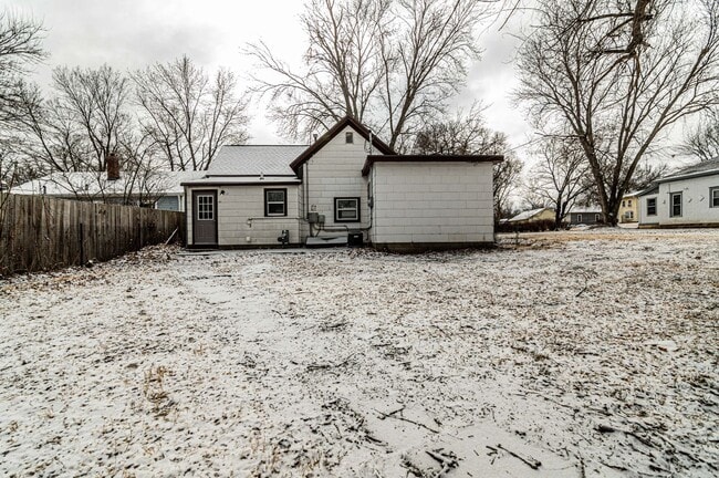 Building Photo - Please View 3D Virtual Walk-Through Before Scheduling a Showing