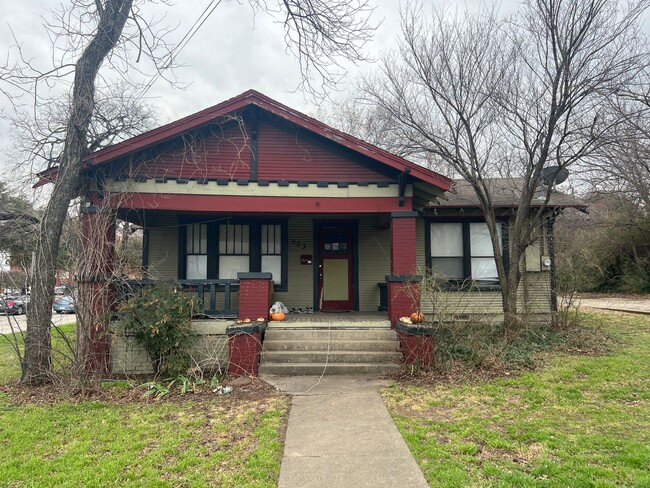 Primary Photo - 3 Bed 2 Bath Home - Walking Distance to UNT!